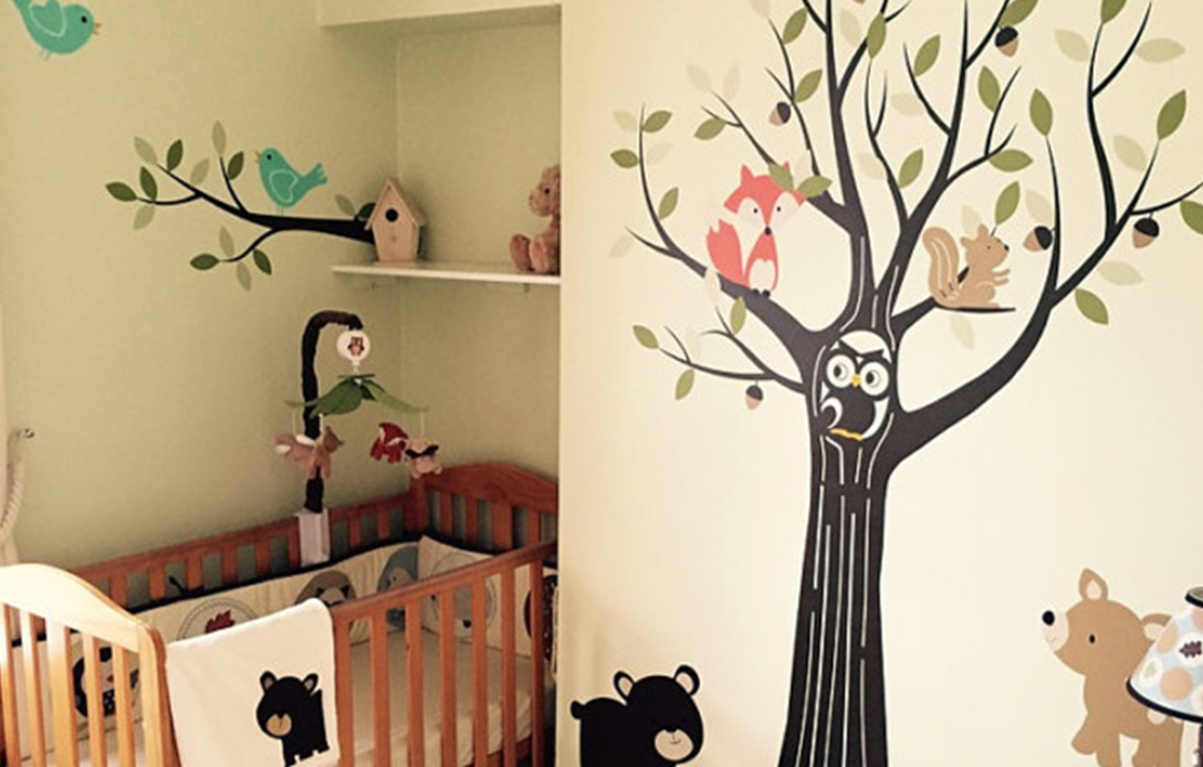 Maximize Small Spaces with Simple Shapes' Wall Decor Solutions
