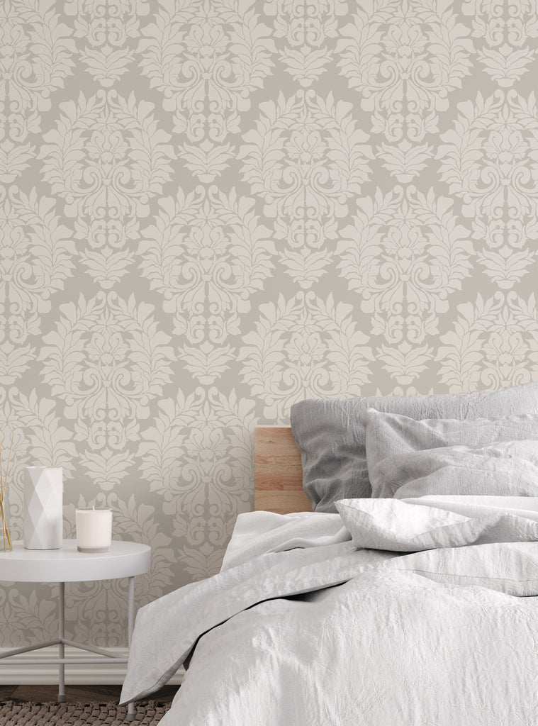 Peel and stick Damask Classic color wallpaper in beige tones, creating a calm and elegant bedroom atmosphere with easy reuse.